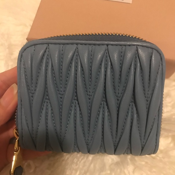 Miu Miu Wallet Matlasse in Astrale - Picture 7 of 8